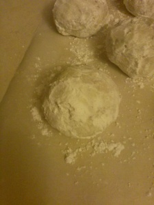 After cooling roll again in powdered sugar.